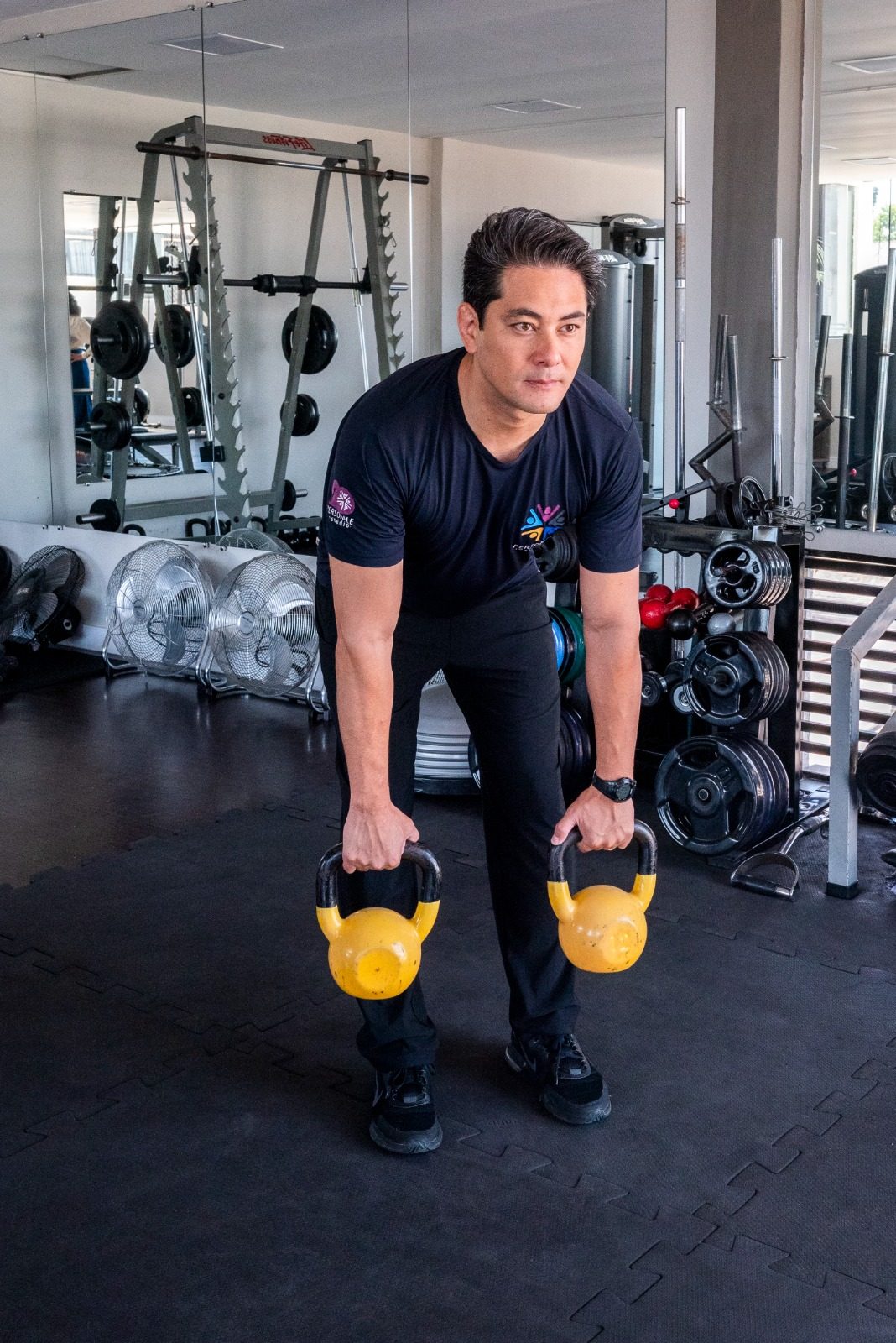 Gustavo Tanaka acompanhando um treino no Estúdio Personale